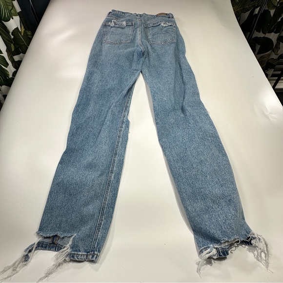 American Eagle Baggy Straight Distressed Jeans Highest Rise Size 4 - Picture 3 of 13